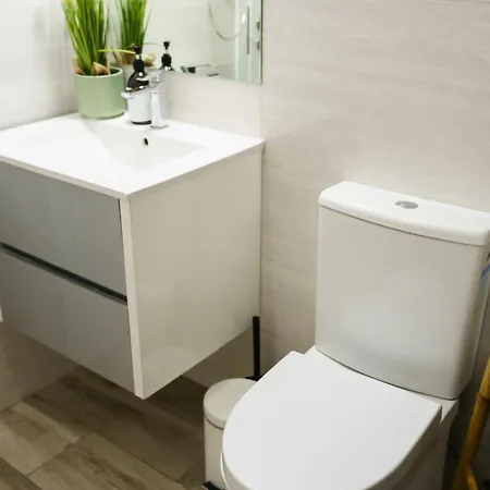 Universe By Mymoradia بورتو